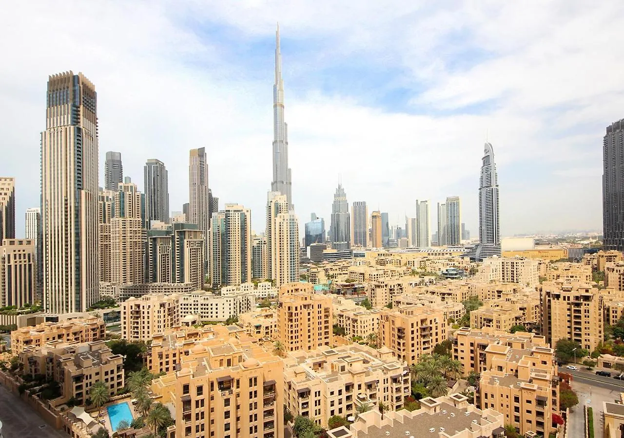 Stylish 2Br In Bellevue Pool, Gym & Burj Views Apartment Dubai