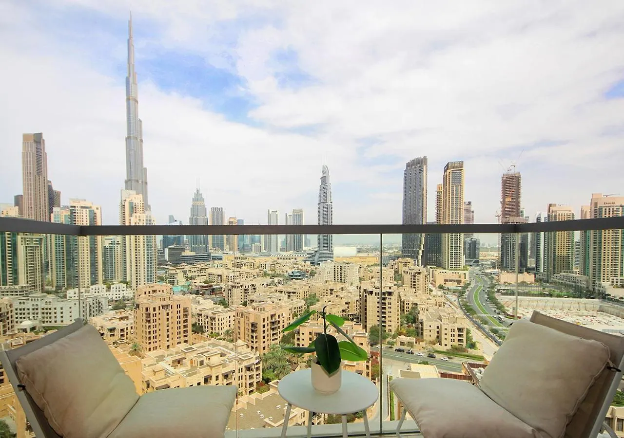 Stylish 2Br In Bellevue Pool, Gym & Burj Views Apartment Dubai