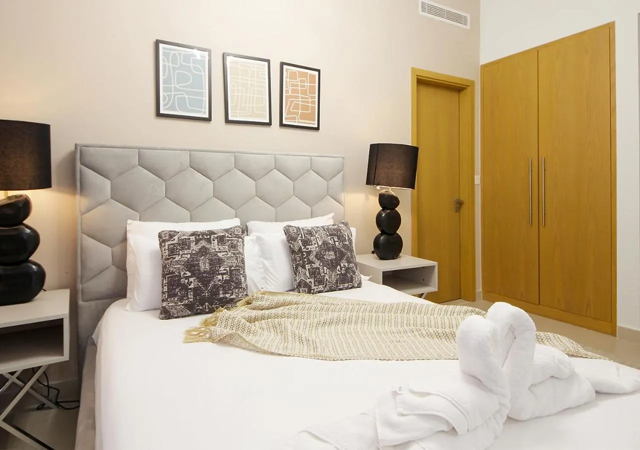 Stylish 2Br In Bellevue Pool, Gym & Burj Views Apartment Dubai